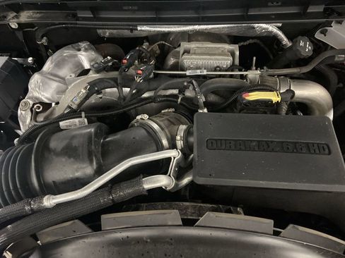 Used 2022 Chevrolet Silverado 3500 LT w/ Convenience Package AWD/4WD image 28