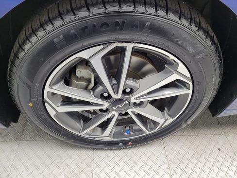 Used 2022 Kia Forte LXS image 31