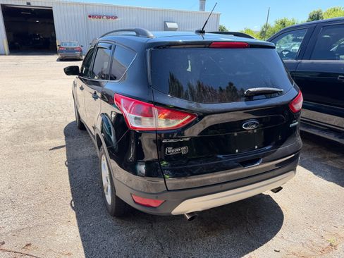 Used 2016 Ford Escape SE w/ Equipment Group 201A FWD image 8