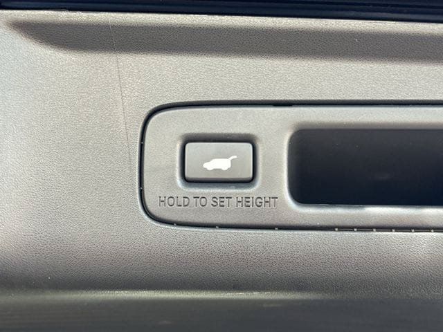 Certified 2025 Acura ADX AWD image 30