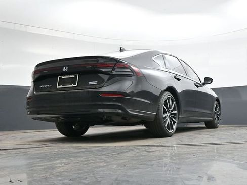 Used 2023 Honda Accord Touring image 30