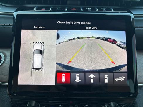 Used 2022 Jeep Grand Cherokee L Summit w/ Luxury Tech Group V AWD/4WD image 25