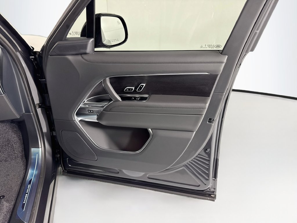 New 2027 Land Rover Range Rover SE AWD/4WD image 26
