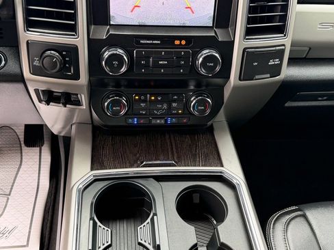 Used 2021 Ford F250 Lariat w/ Lariat Ultimate Package image 26