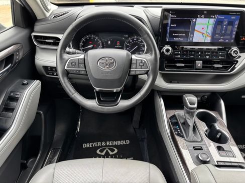 Used 2020 Toyota Highlander Platinum AWD/4WD image 21