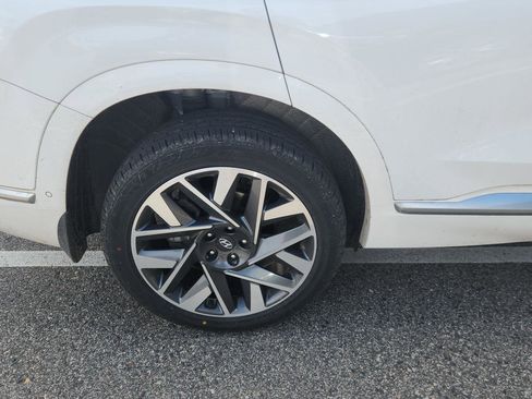 Used 2023 Hyundai Santa Fe Calligraphy image 3