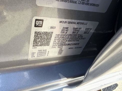 Used 2024 Chevrolet Silverado 1500 RST AWD/4WD image 16
