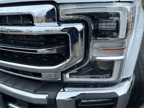 Certified 2022 Ford F250 Lariat w/ Lariat Ultimate Package image 9