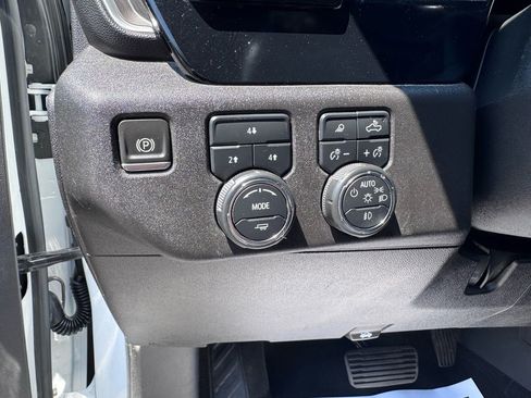 Used 2024 Chevrolet Silverado 2500 LT w/ All Star Edition AWD/4WD image 11