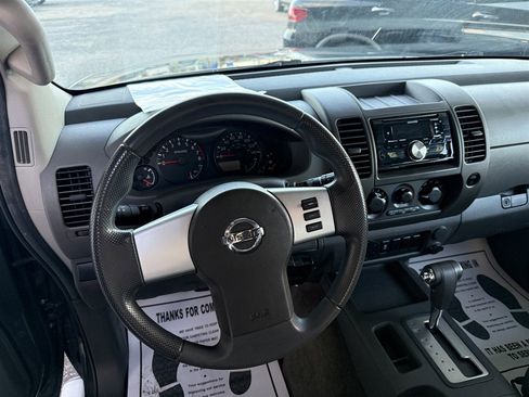 Used 2013 Nissan Xterra X image 12