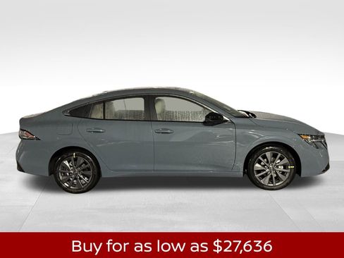 New 2026 Nissan Sentra SL w/ Floor Mat Package FWD image 6