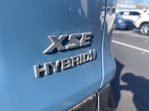 Used 2024 Toyota RAV4 XSE AWD/4WD image 6