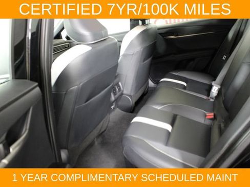 Used 2025 Toyota Camry SE FWD image 12