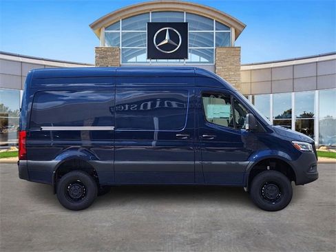 New 2025 Mercedes-Benz Sprinter 2500 image 5
