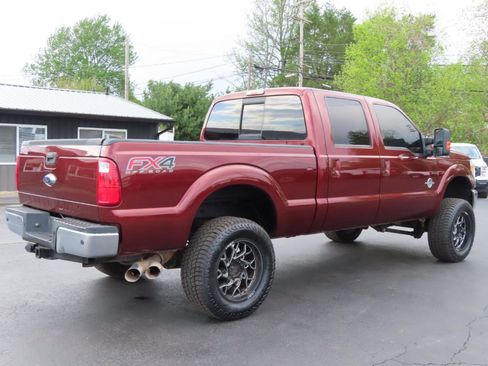 Used 2016 Ford F250 Lariat w/ Lariat Interior Package image 6