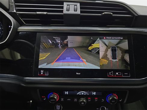 Certified 2025 Audi Q3 2.0T Premium Plus w/ Premium Plus Package image 25