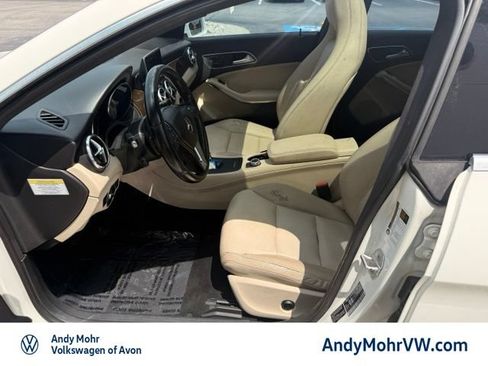 Used 2014 Mercedes-Benz CLA 250 image 12