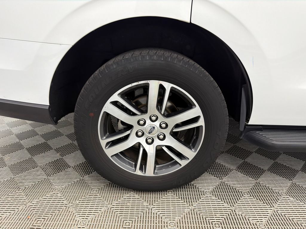 Used 2024 Ford Expedition Limited RWD image 19