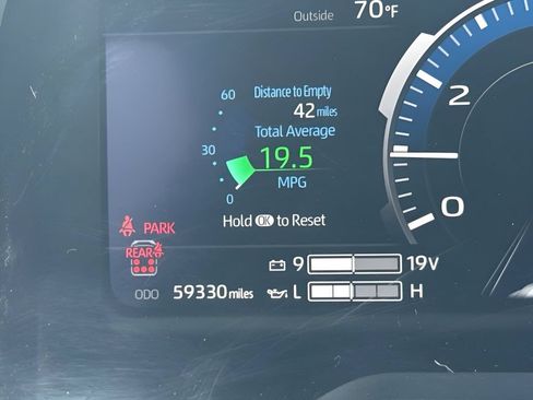 Used 2023 Toyota Sequoia Capstone AWD/4WD image 15