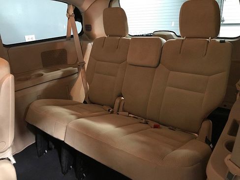 Used 2016 Dodge Grand Caravan SE w/ Quick Order Package 29E SE FWD image 19