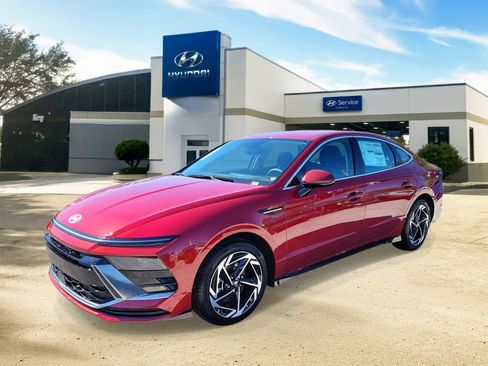 New 2026 Hyundai Sonata SEL FWD image 2