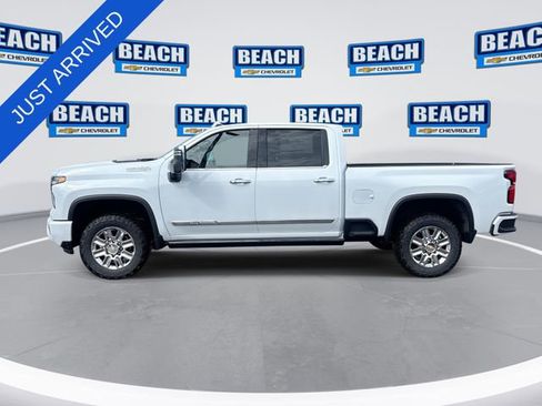 New 2026 Chevrolet Silverado 2500 High Country w/ High Country Premium Package AWD/4WD image 5