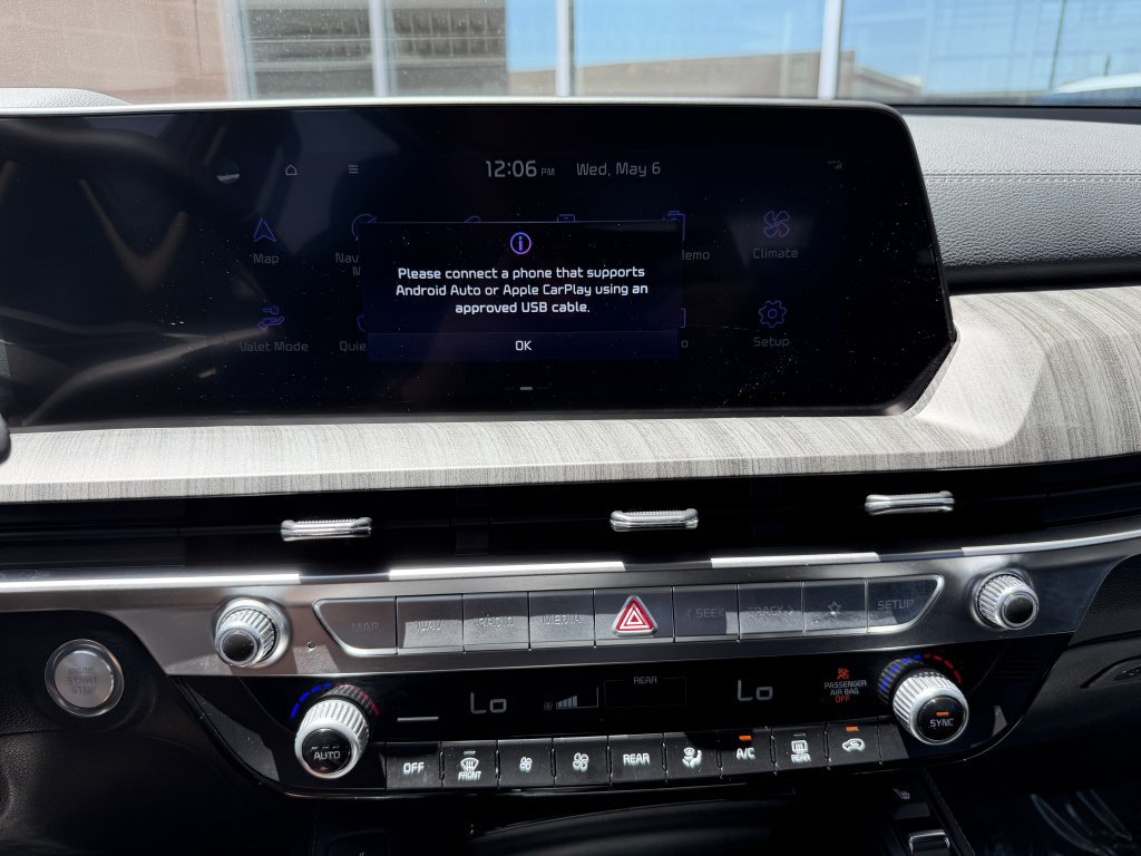 Used 2025 Kia Telluride EX w/ EX Captain's Chair Package FWD image 21