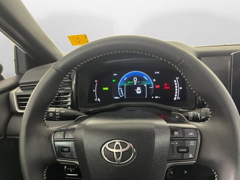 Certified 2025 Toyota Camry SE image 13