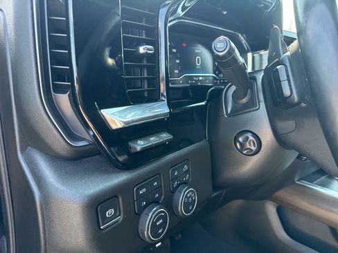 Certified 2024 Chevrolet Silverado 1500 High Country w/ Technology Package AWD/4WD image 13