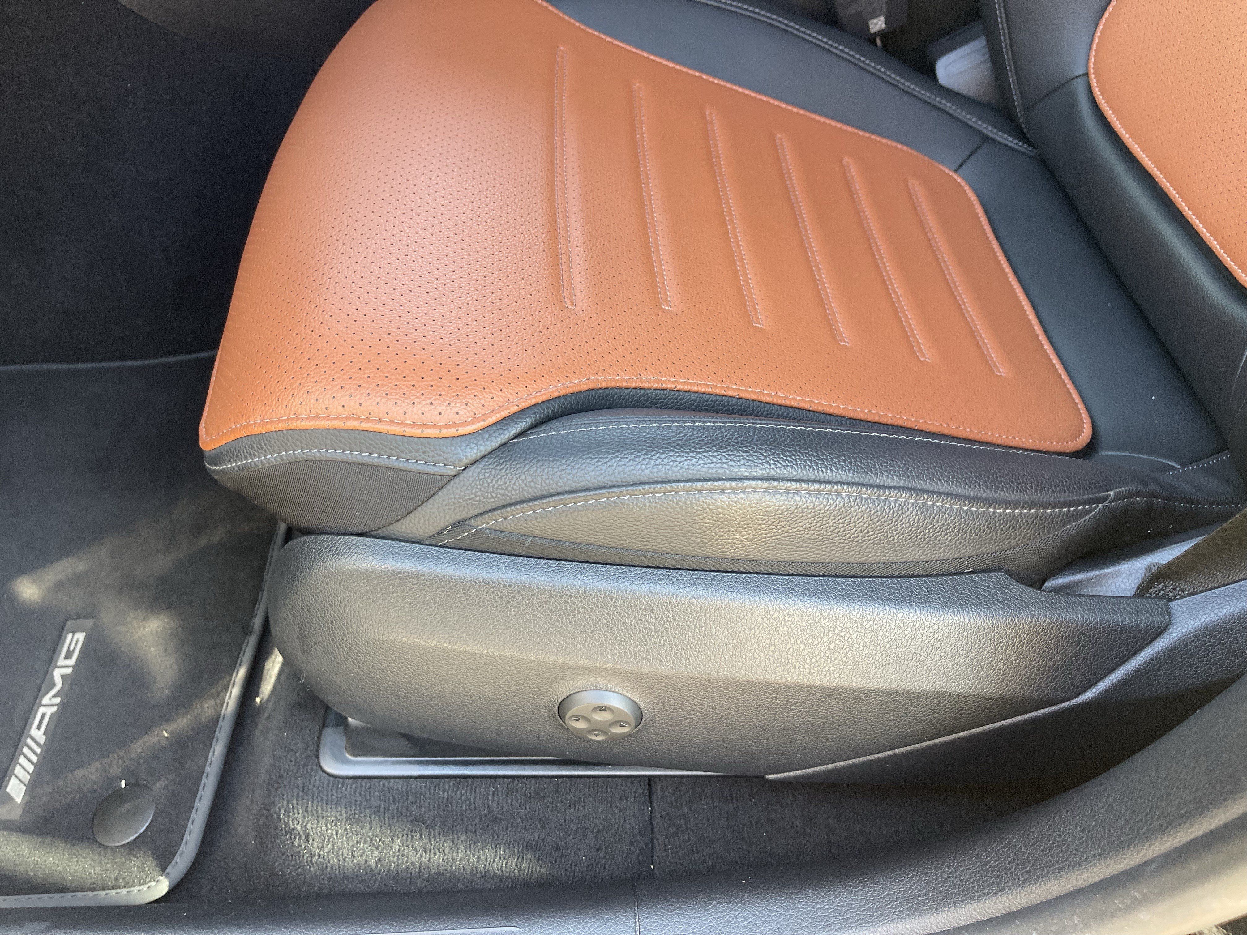 Used 2025 Mercedes-Benz GLC 300 image 21