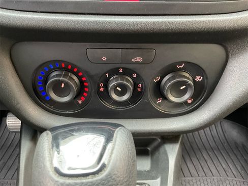 Used 2020 RAM ProMaster City Tradesman w/ Window Group 04 image 23