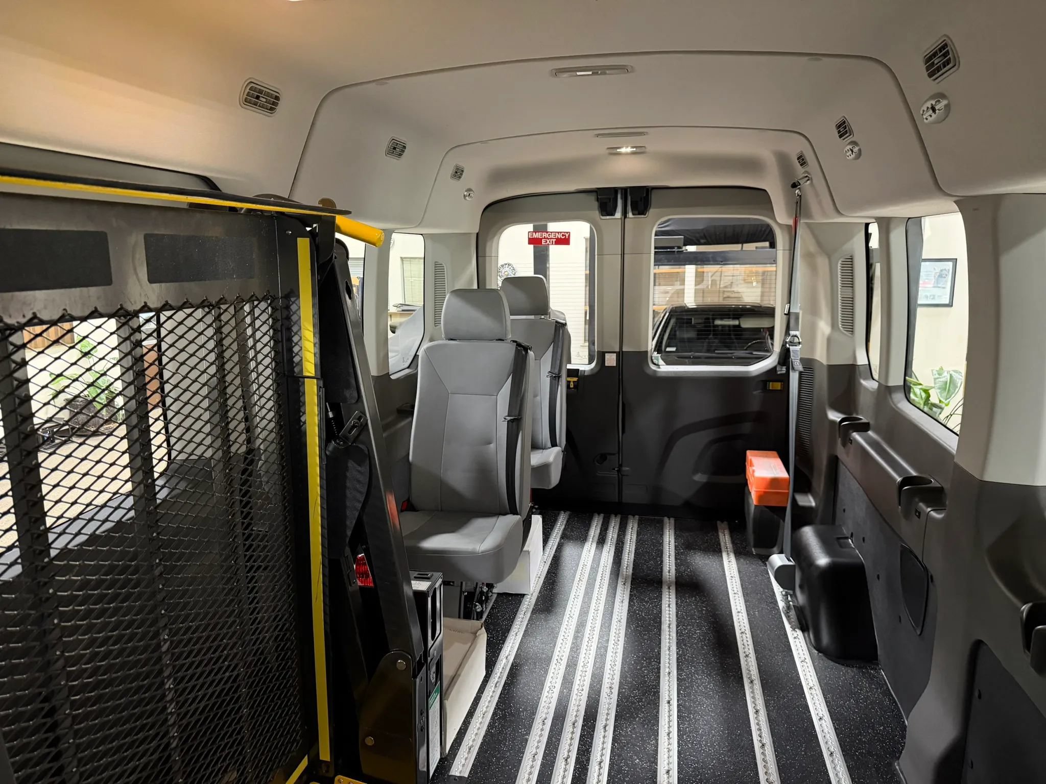 Used 2023 Ford Transit 350 XL RWD image 40