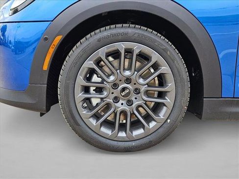 New 2026 MINI Cooper 2-Door Hardtop image 9