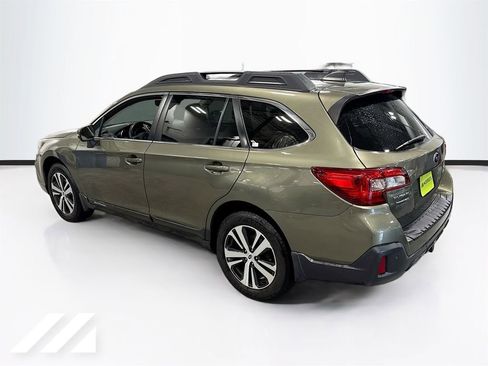 Used 2018 Subaru Outback 2.5i Limited AWD/4WD image 7