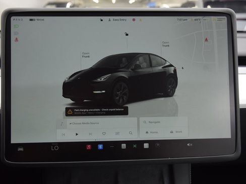 Used 2024 Tesla Model Y Long Range image 25