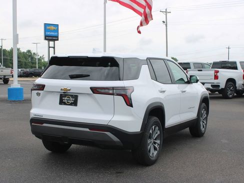 New 2026 Chevrolet Equinox LT w/ Safety and Technology Package FWD image 9