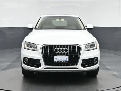 Used 2017 Audi Q5 2.0T Premium Plus w/ Technology Package AWD/4WD image 2