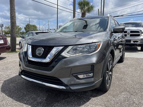 Used 2019 Nissan Rogue SL FWD image 1