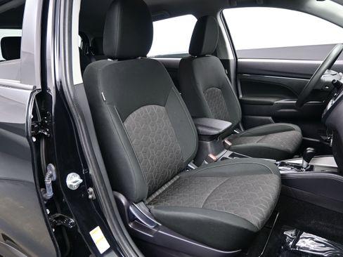 Used 2024 Mitsubishi Outlander Sport AWD image 13