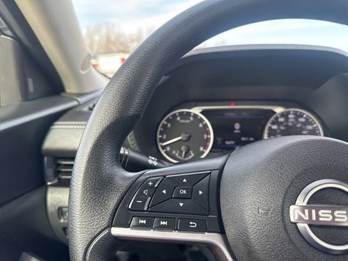 Used 2024 Nissan Sentra SV image 10