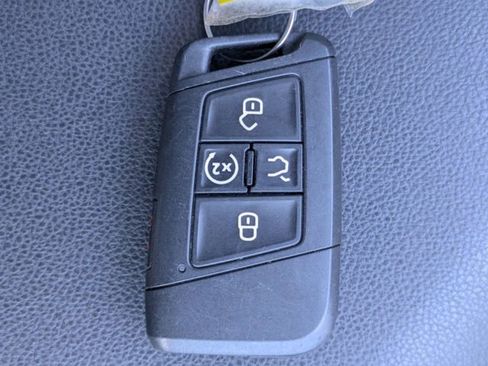 Used 2024 Volkswagen Jetta SE FWD image 30