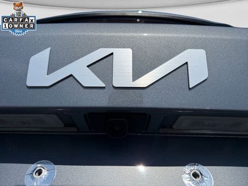 Certified 2023 Kia Sorento LX AWD/4WD image 17