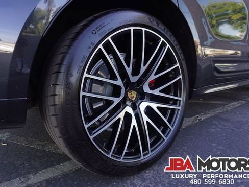 Used 2022 Porsche Macan GTS AWD/4WD image 93