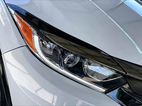 Used 2021 Honda HR-V Sport image 28