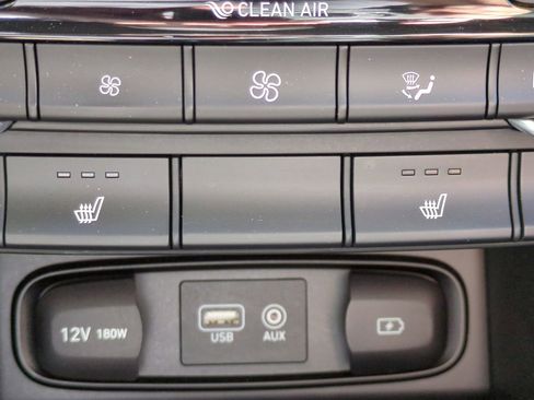 Used 2019 Hyundai Santa Fe Limited image 23