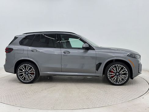 New 2026 BMW X5 xDrive40i w/ M Sport Package AWD/4WD image 8
