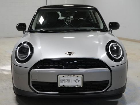 Used 2025 MINI Cooper 2-Door Hardtop image 11