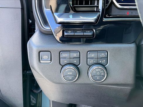 Used 2025 Chevrolet Silverado 3500 LTZ w/ Trail Boss Package image 27