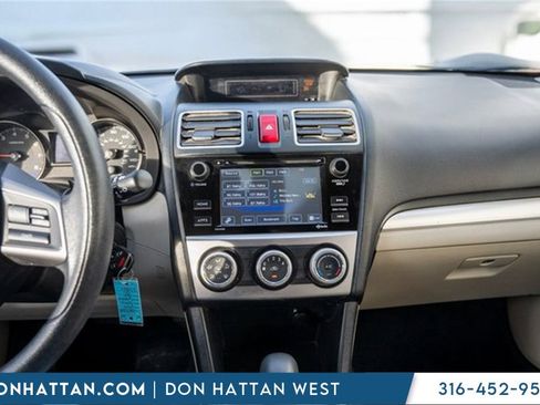 Used 2015 Subaru Crosstrek 2.0i Premium image 8