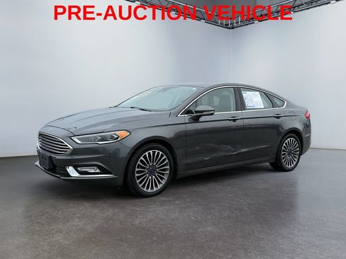 Used 2017 Ford Fusion SE w/ Fusion SE Technology Package FWD image 7